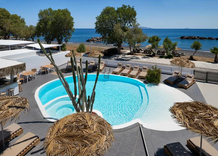 Nissia Beach Apartments & Suites